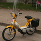 Un ciclomotor.